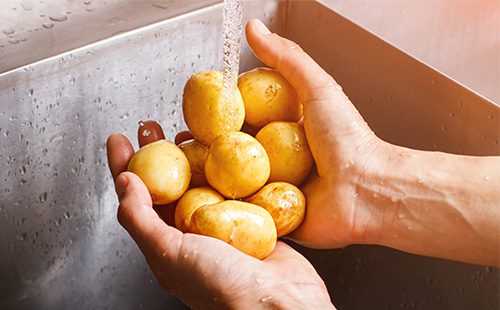 Правильно варим картошку в мундире